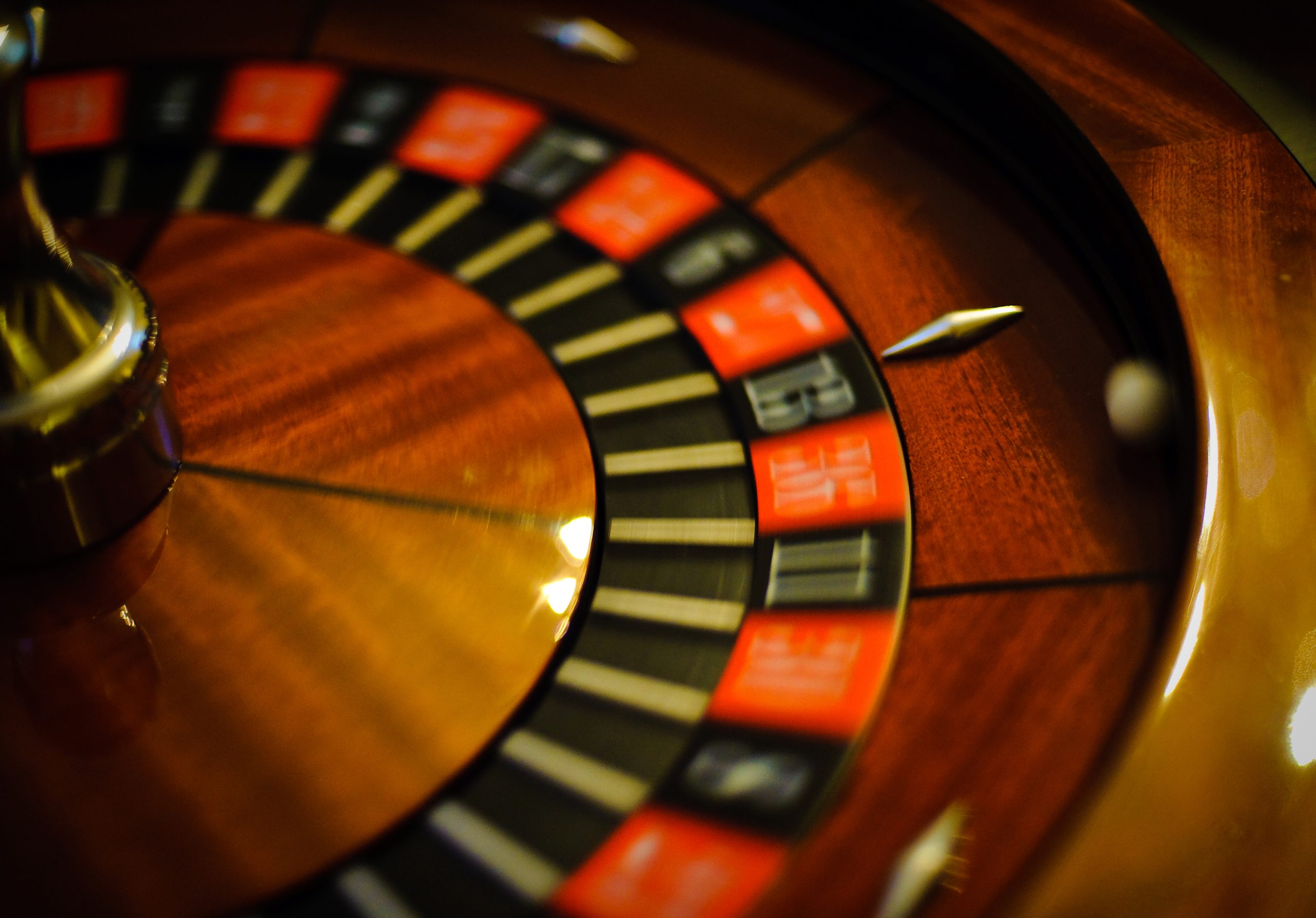 Play roulette online